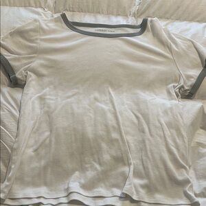 American Eagle White T-Shirt with Green Trim